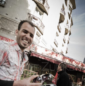 Paris People – Street Peddler